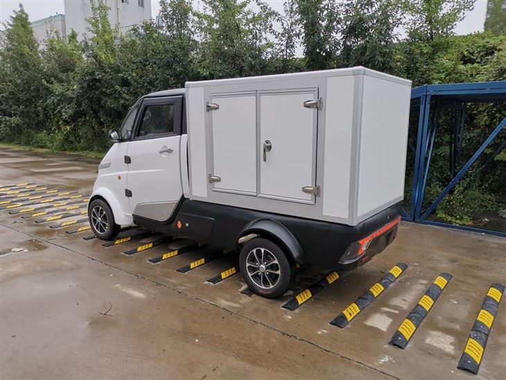 EEC Delivery Vehicles Electric Car J2-P