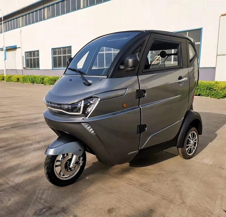 Enclosed Cabin Type L2e Electric Motor Tricycle Enclosed Cabin Type L2e Electric Motor Tricycle